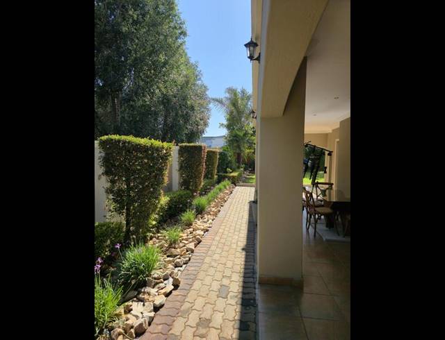 5 BEDROOM PROPERTY TO RENT IN MIDSTREAM ESTATE